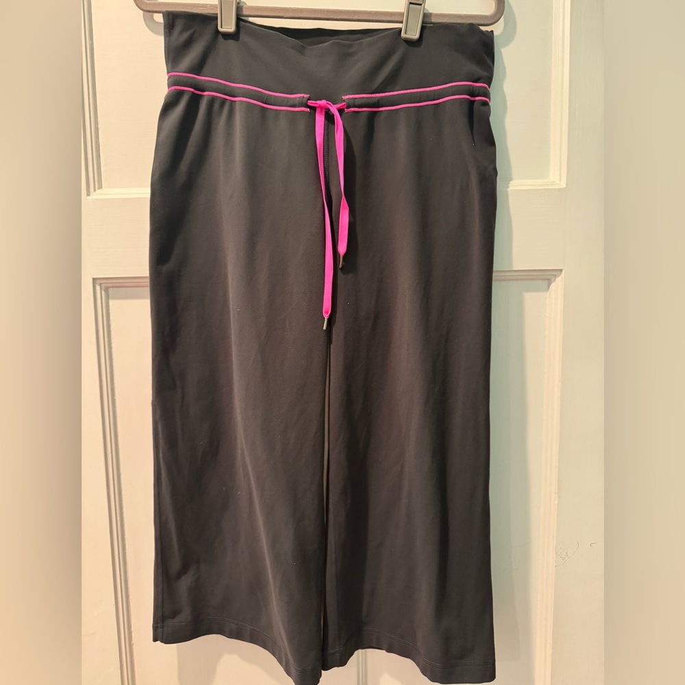 Lululemon Cropped Workout Pants - Gray and Pink